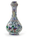 A CHINESE WUCAI GARLIC VASE