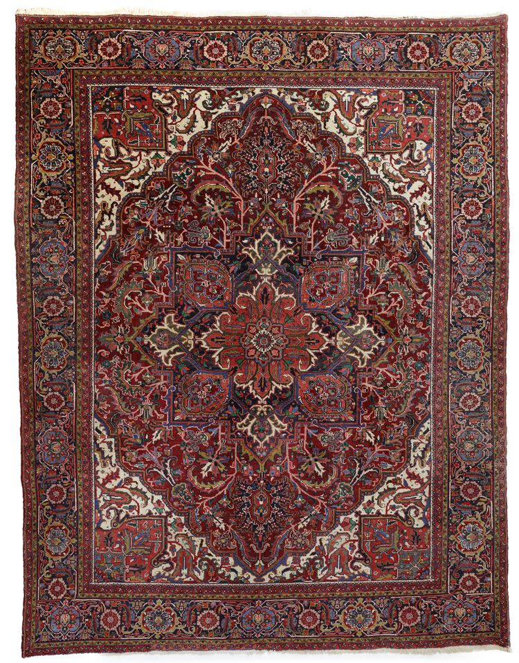 A PERSIAN HERIZ CARPET, 2ND HALF 20TH CENTURY