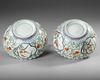 A PAIR OF JAPANESE IMARI BOWLS, 17TH CENTURY