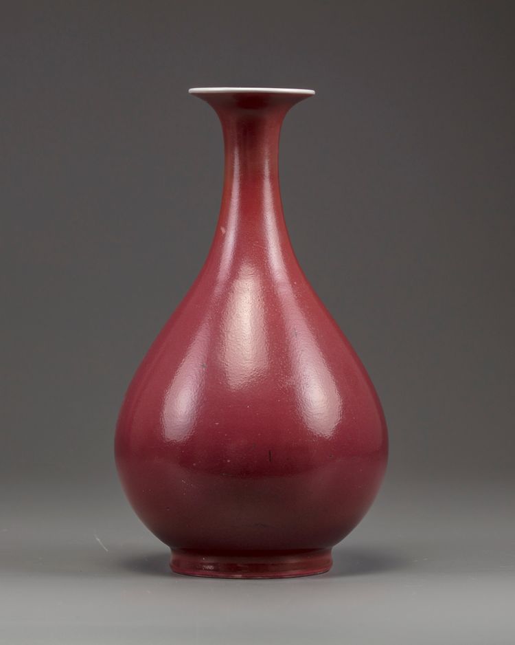 A Chinese ruby-enamelled pear-shaped vase, yuhuchunping