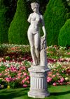 A SCULPTED MARBLE MODEL OF VENUS, MID 20TH CENTURY