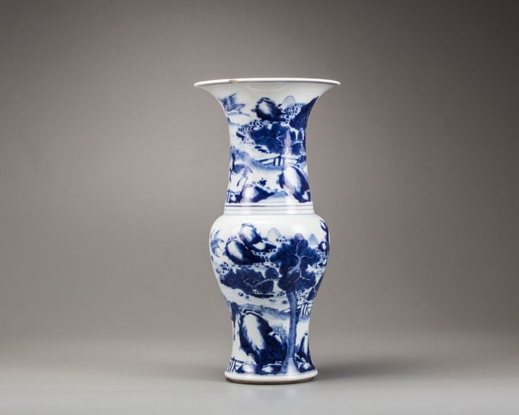 A Chinese blue and white ‘deer and crane’ 'phoenix-tail' vase