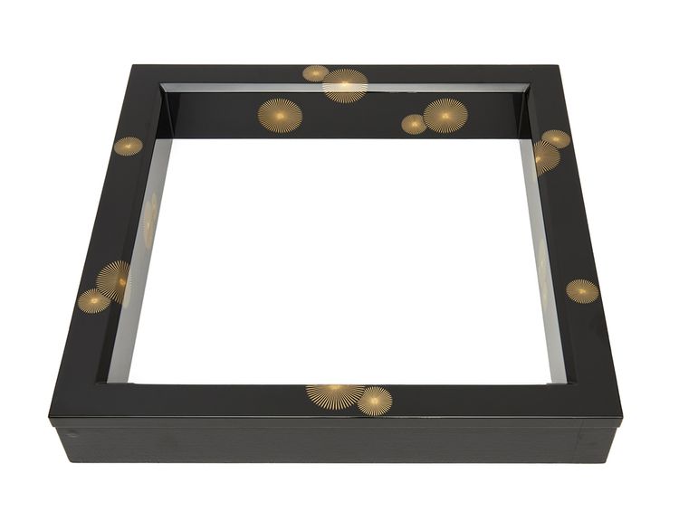 A Japanese black lacquered robuchi  