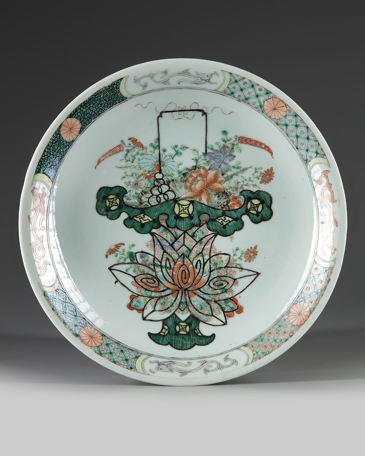 A Chinese famille verte 'flower basket' dish