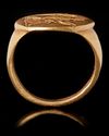 AN EARLY HELLENISTIC GOLD RING, 4TH CENTURY B.C.