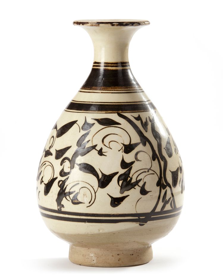 A CHINESE YUHUCHUN CIZHOU VASE, YUAN DYNASTY (1271-1368)