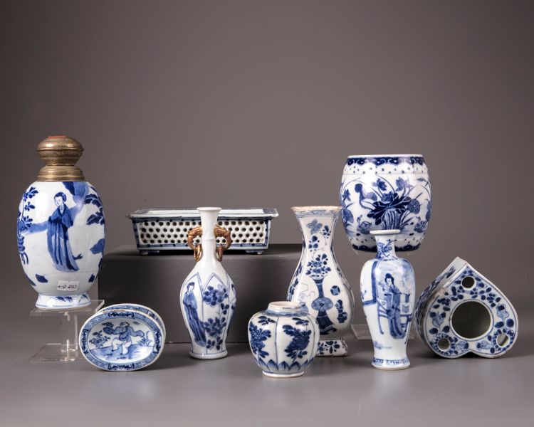 A group of nine Chinese blue and white vases