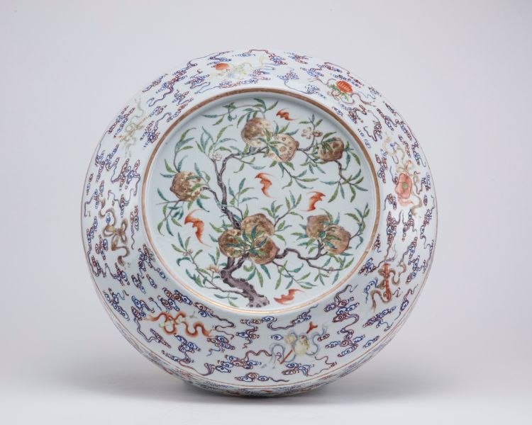 A Chinese famille rose 'nine peaches' box and cover