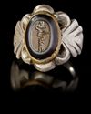 AN AGATE SEAL SILVER RING