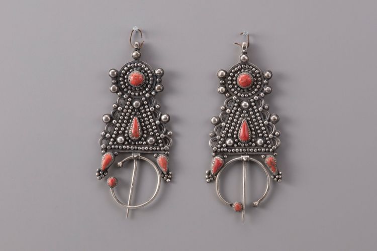 A pair of silver Berber fibulae - Tizerzai -