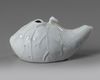 THREE JAPANESE PORCELAIN WARES, 19TH CENTURY