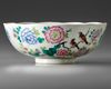 A CHINESE FAMILLE ROSE BOWL, 19TH CENTURY