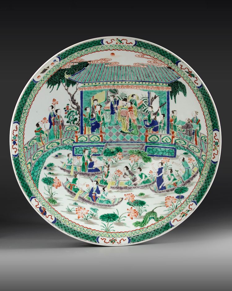 A LARGE CHINESE CONICAL SHAPED FAMILLE VERTE CHARGER, QING DYNASTY (1644-1911)18TH CENTURY