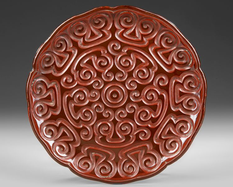 A CHINESE LACQUER CINNABAR DISH, MING DYNASTY (1368-1644 AD)