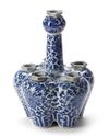 A CHINESE BLUE AND WHITE CROCUS VASE, 19TH CENTURY
