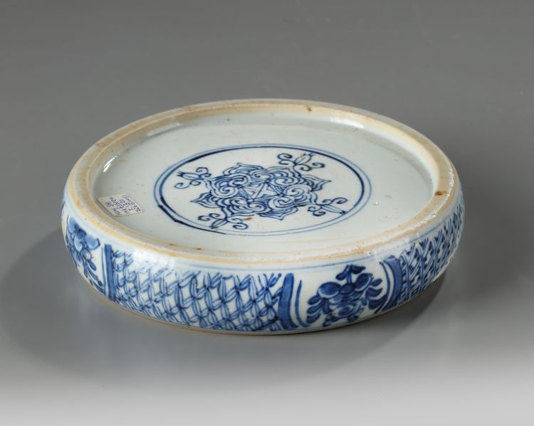 A Chinese blue and white ink stone