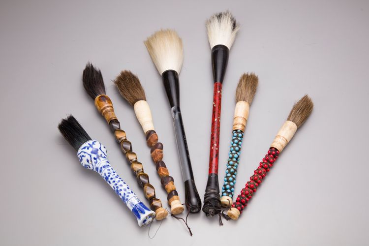 Seven Chinese calligraphy brushes