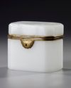 A FRENCH OPALINE JEWELRYBOX, CIRCA 1800