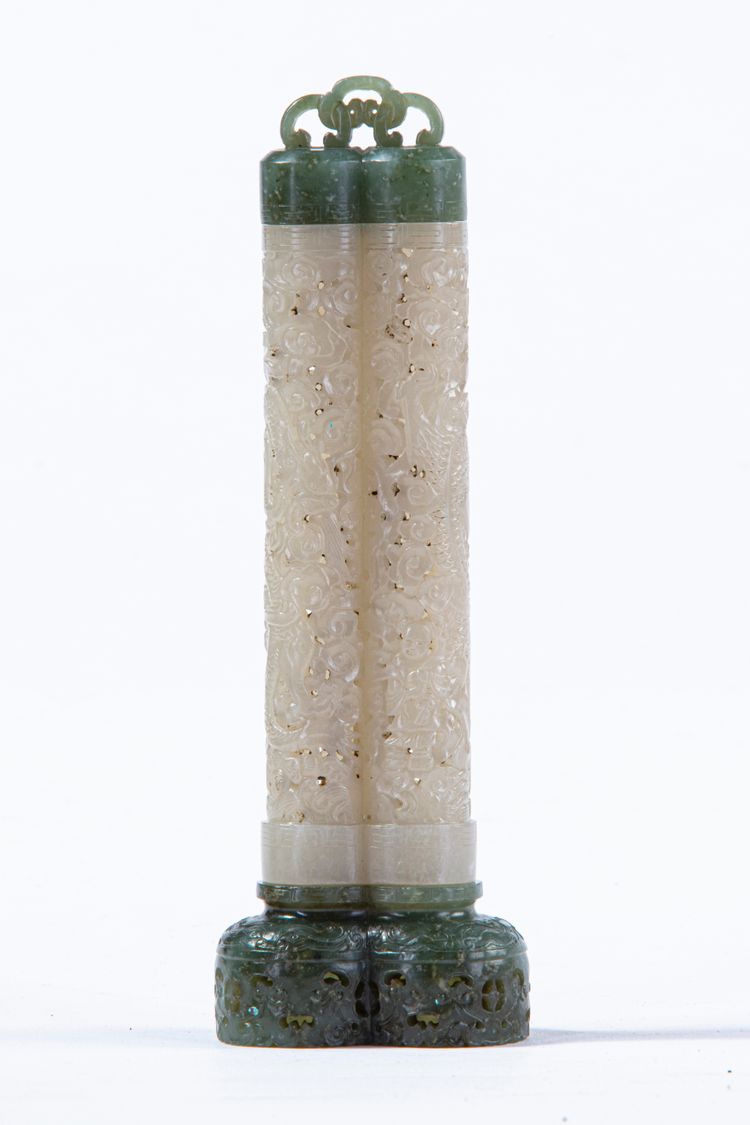 A CHINESE WHITE AND SPINACH GREEN JADE PARFUMIER, CHINA, 19TH-20TH CENTURY