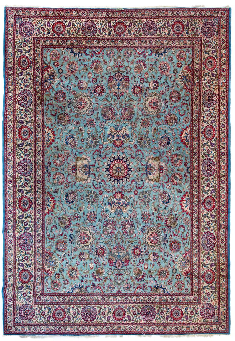 A LARGE KASHAN CARPET, 1920-1930