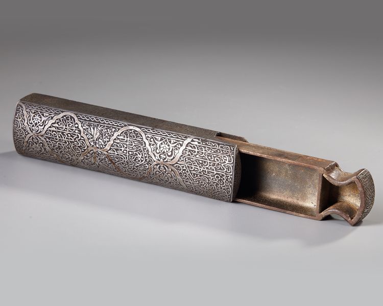 A SILVER INLAID METAL PEN BOX OR QALAMDAN, 20TH CENTURY