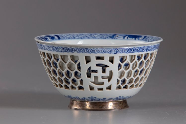 A Chinese blue and white double-walled reticulated bowl