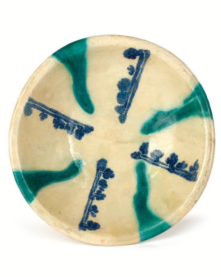 AN ABBASID CALLIGRAPHIC POTTERY BOWL, MESOPOTAMIA, 9TH CENTURY