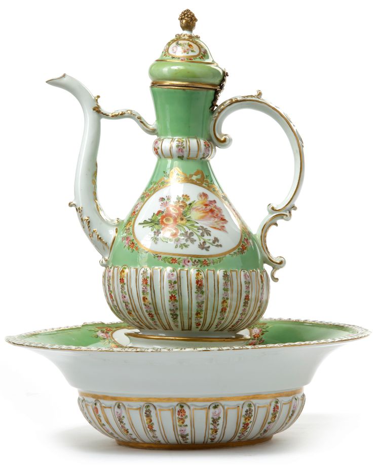 MEISSEN MARCOLINI PERIOD EWER AND BASIN( LEGEN-IBRIK) MARKED COUNT MARCOLINI (1774-1814) MADE FOR THE OTTOMAN IMPERIAL PALACE