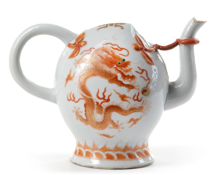 A CHINESE IRON-RED DECORATED 'DRAGON' CADOGAN TEAPOT, 19TH CENTURY