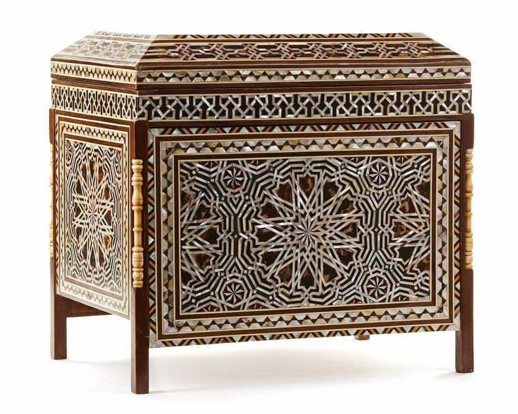 AN OTTOMAN TORTOISE AND MOTHER- OF- PEARL INLAID WOODEN BOX,  19TH CENTURY