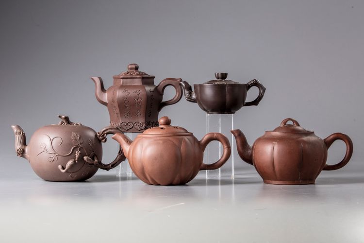 A group of five Chinese Yixing teapots