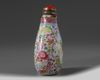A PAINTED CHINESE ENAMEL SNUFF BOTTLE,  QIANLONG MARK AND PROBABLY FROM THE PERIOD (1736-1795)