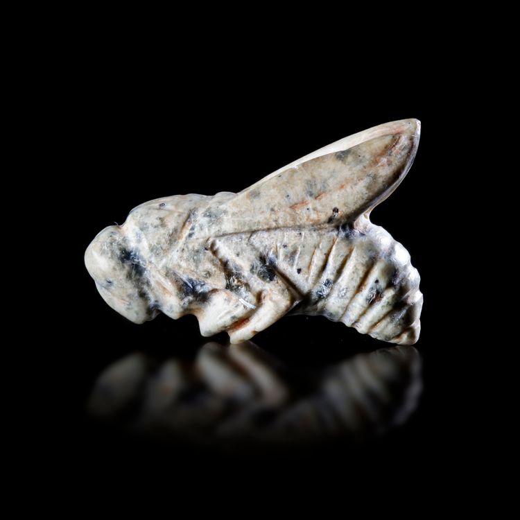 AN AMULET OF A BEE, ROMAN, 1ST/2ND CENTURY AD