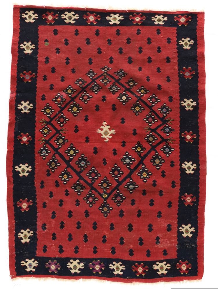 A SARKOY KILIM