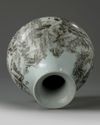 A Chinese en-grisaille decorated 'landscape' vase