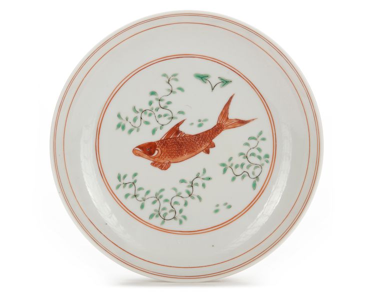 A CHINESE IRON-RED AND GREEN-ENAMELED FISH DISH, 19TH CENTURY