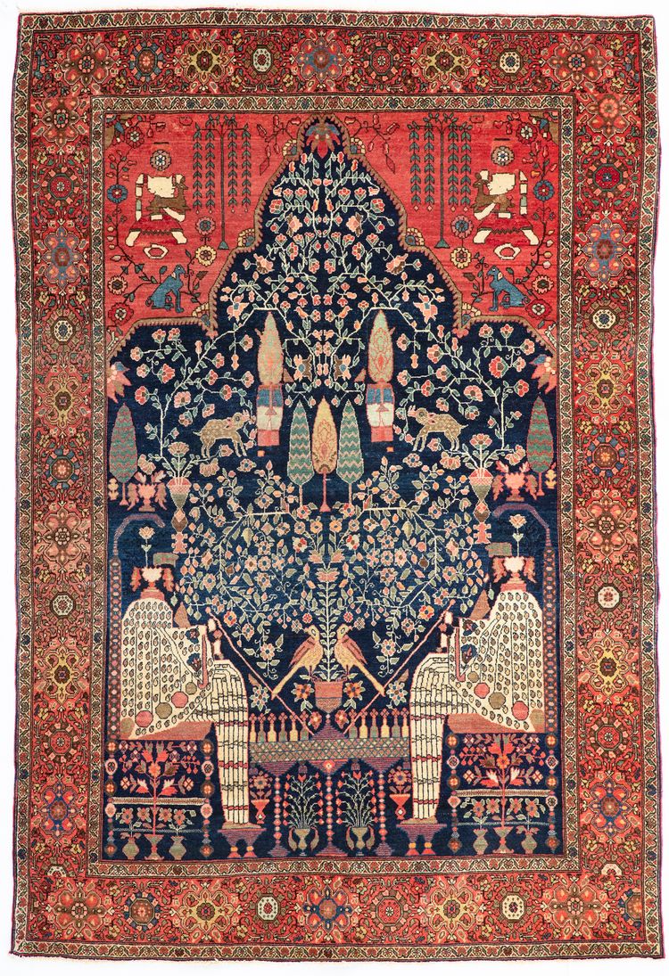 A PERSIAN SAROUK FARAHAN RUG, LATE 19TH CENTURY
