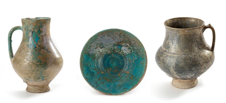 A GROUP OF TWO KASHAN TURQUOISE GLAZED JUGS AND A BOWL, PERSIA, 12TH-13TH CENTURY