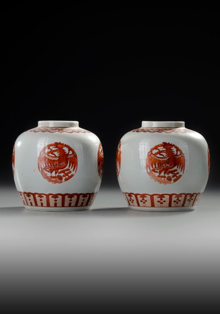 A PAIR OF CHINESE PHOENIX BIRD POTS, 19TH-20TH CENTURY