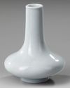 A CHINESE BOTTLE VASE, 19TH CENTURY