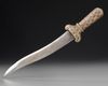A FINE MUGHAL GEM-SET JADE-HILTED DAGGER, JAHANGIR PERIOD, 17TH CENTURY