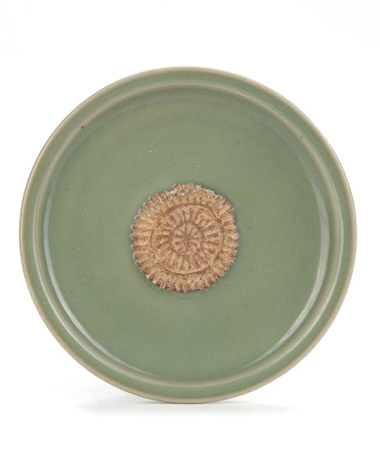 A CHINESE LONGQUAN CELADON DISH, YUAN DYNASTY (1271-1368)