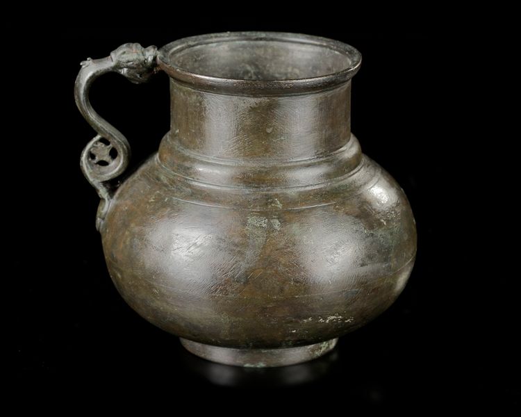 A TIMURID DRAGON-HANDLED JUG, CENTRAL ASIA, LATE 14TH- EARLY 15TH CENTURY