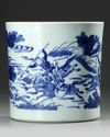 A CHINESE BLUE AND WHITE BRUSH POT, 19TH/20TH CENTURY