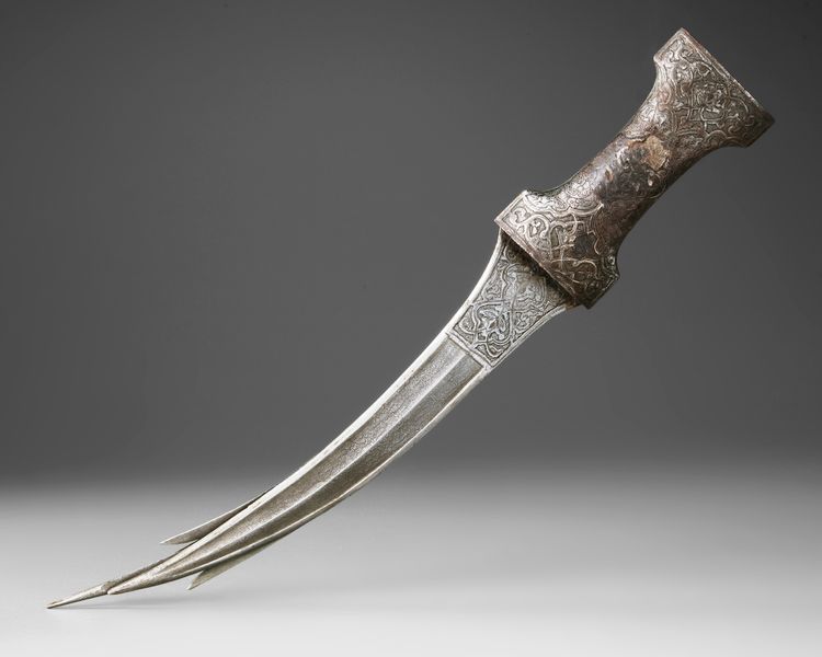 A PERSIAN QAJAR DAGGER WITH FIVE BLADES (KHANJAR), 19TH CENTURY