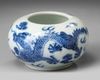 A SMALL CHINESE BLUE AND WHITE POT, CHINA, 19TH-20TH CENTURY
