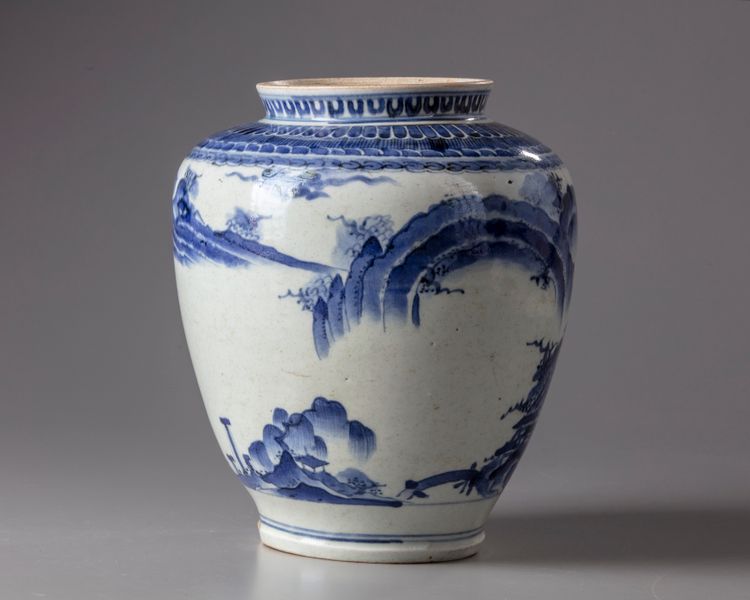 A Japanese blue and white Arita jar