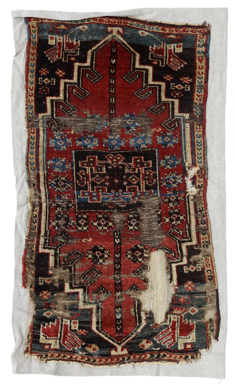 ANTIQUE SIVAS YASTIK FRAGMENT, 19TH CENTURY