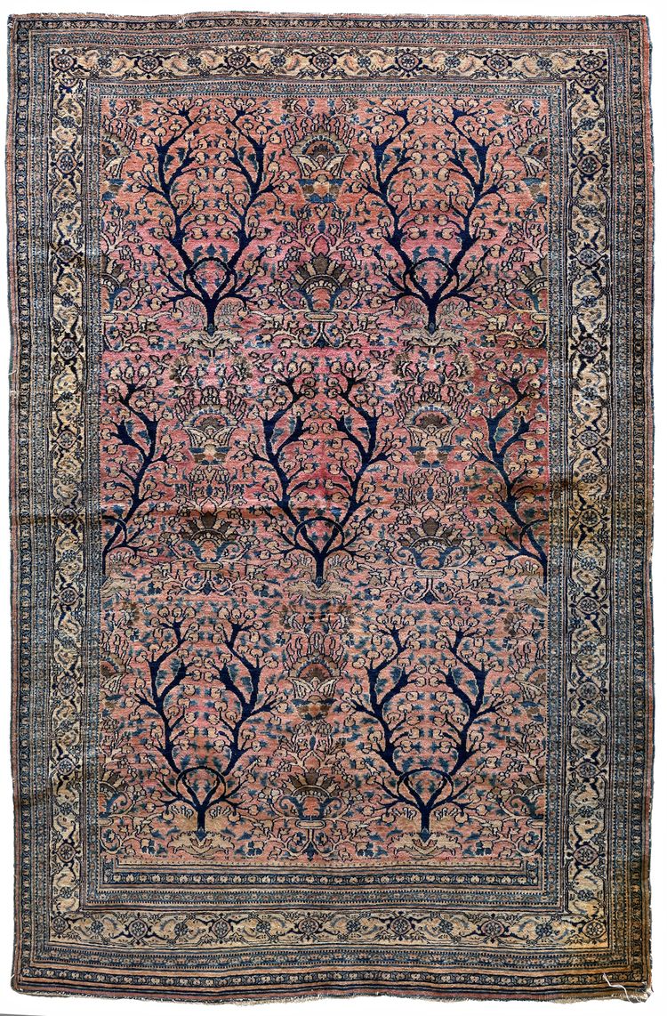 A TEHRAN RUG WITH UNUSUAL DESIGN , PERSIA, FIRST QUARTER 20TH CENTURY