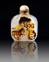 A CHINESE AGATE 'HORSE & MONKEY' SNUFF BOTTLE
